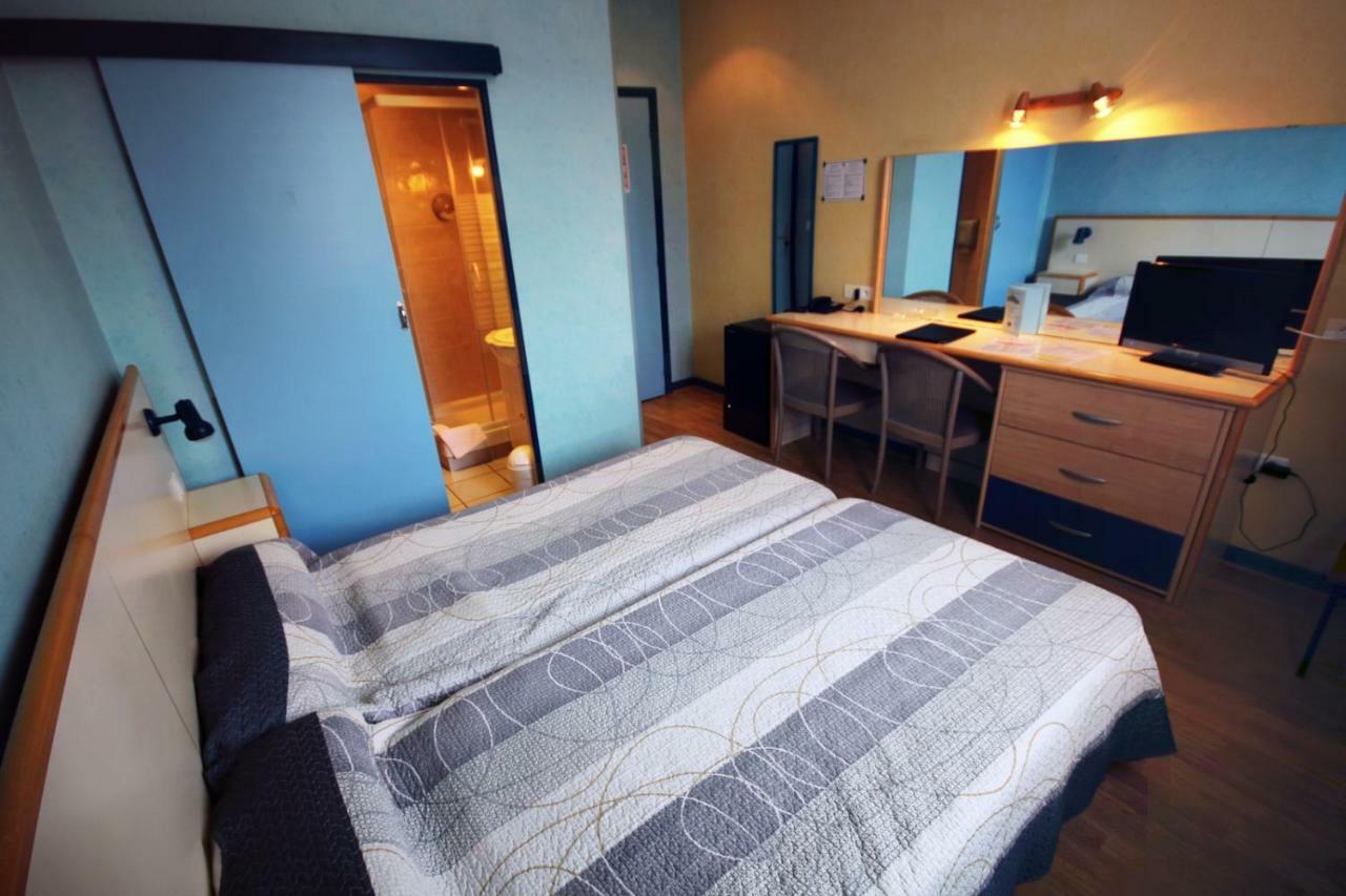 Hotel Les Messageries Saint-Flour  Camera foto