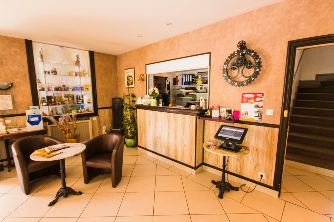 Hotel Les Messageries Saint-Flour  Esterno foto